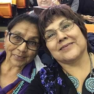 Meet your Posher, Dee